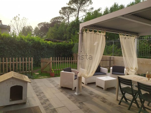 casa indipendente in vendita a Nepi