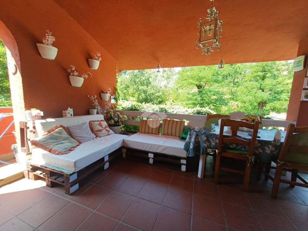 casa indipendente in vendita a Nepi