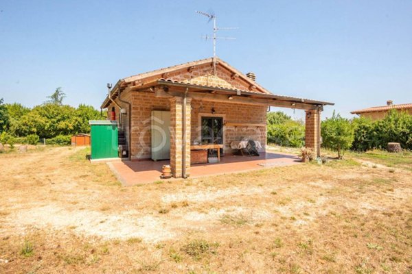 casa indipendente in vendita a Nepi