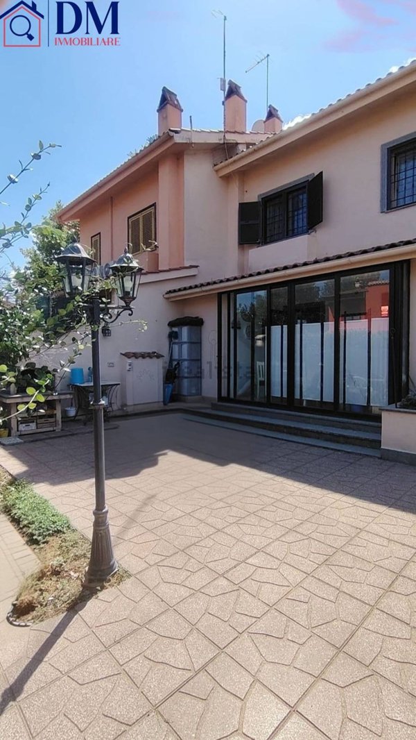 casa indipendente in vendita a Nepi