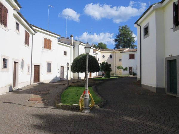 casa indipendente in vendita a Nepi