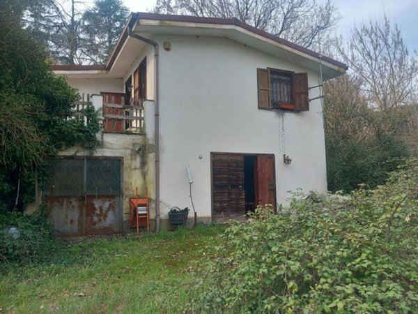 casa indipendente in vendita a Nepi