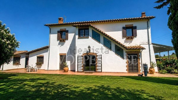 casa indipendente in vendita a Nepi