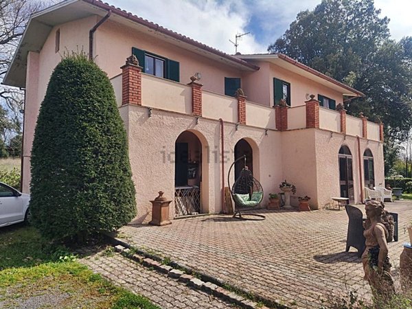 casa indipendente in vendita ad Onano