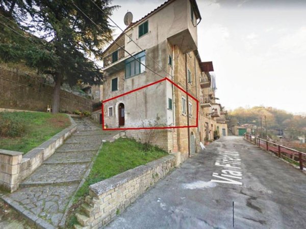 casa indipendente in vendita ad Onano