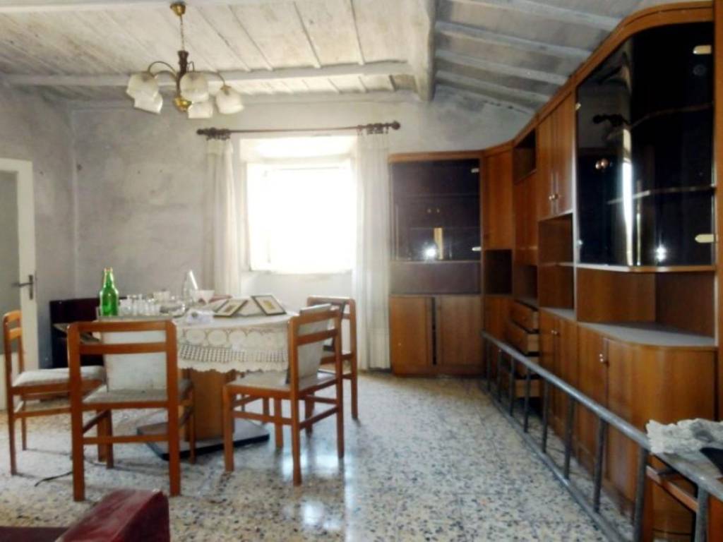 appartamento in vendita ad Onano