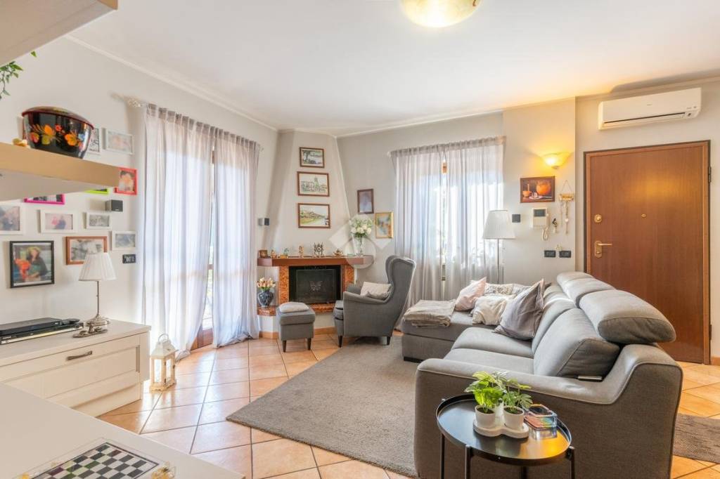 casa indipendente in vendita ad Oriolo Romano