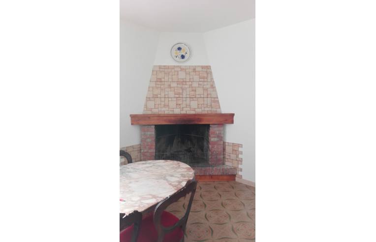casa indipendente in vendita ad Oriolo Romano