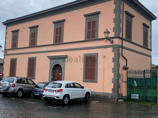 esavano in vendita ad Oriolo Romano