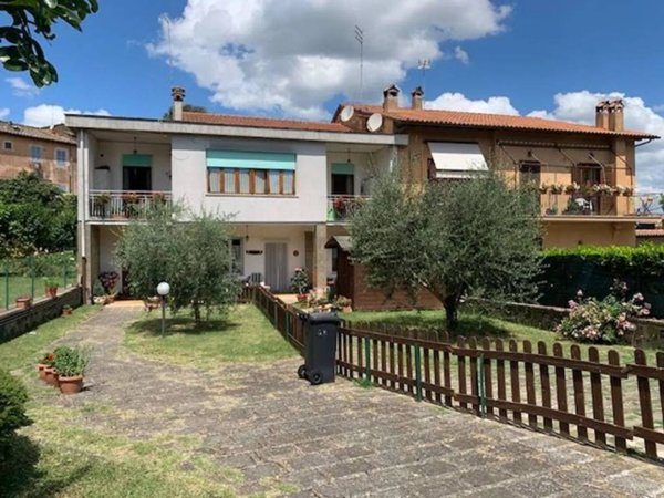 casa indipendente in vendita ad Oriolo Romano