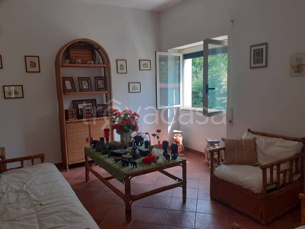 appartamento in vendita ad Oriolo Romano