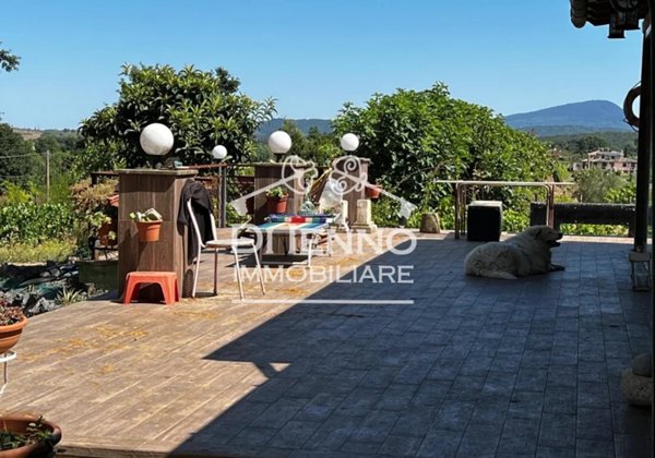 casa indipendente in vendita ad Oriolo Romano