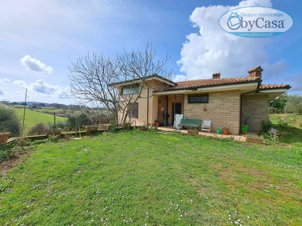 casa indipendente in vendita ad Oriolo Romano