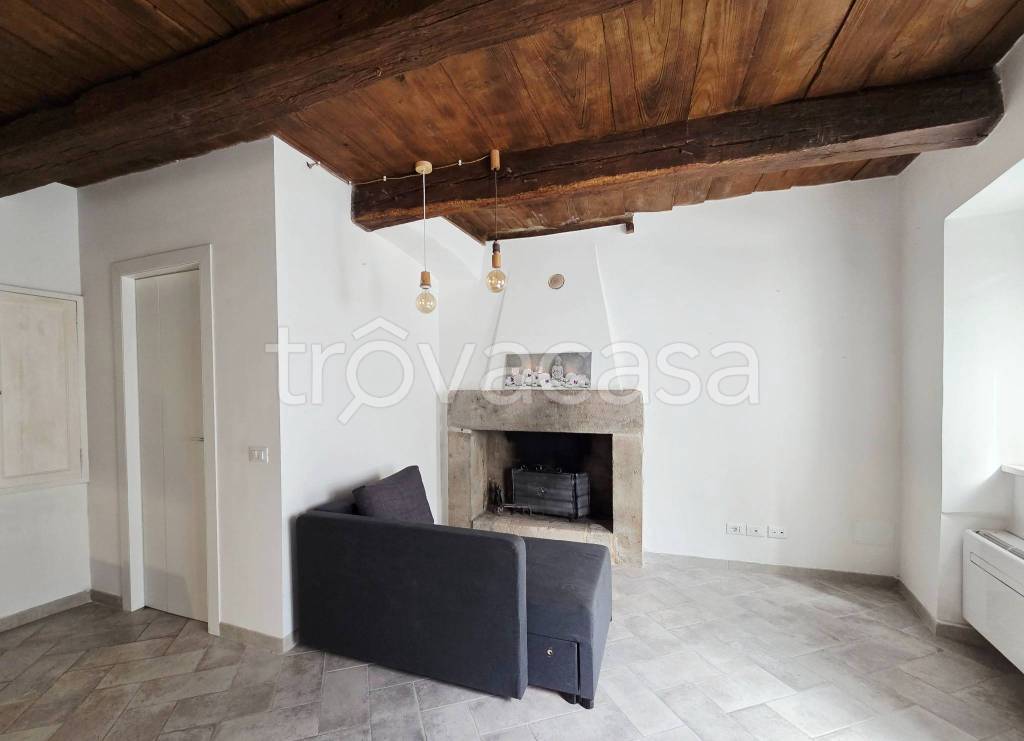 appartamento in vendita ad Oriolo Romano