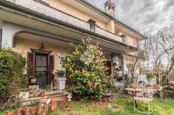 casa indipendente in vendita ad Oriolo Romano