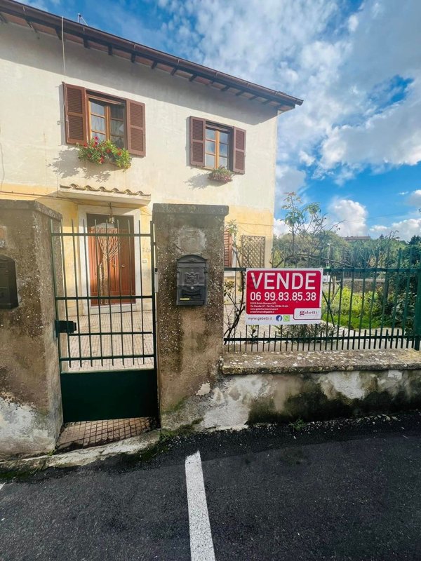 appartamento in vendita ad Oriolo Romano