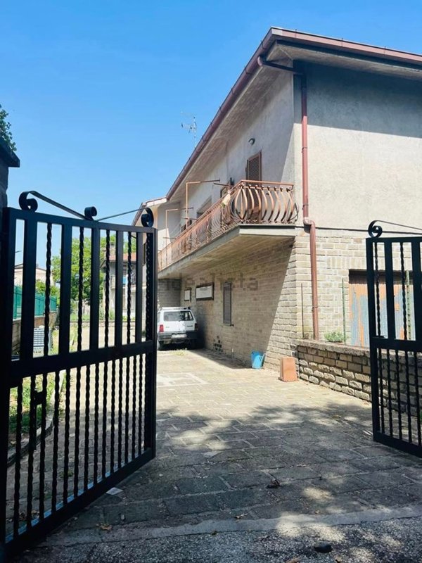 casa indipendente in vendita ad Oriolo Romano