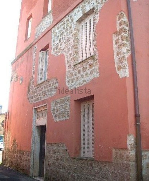 intera palazzina in vendita ad Oriolo Romano