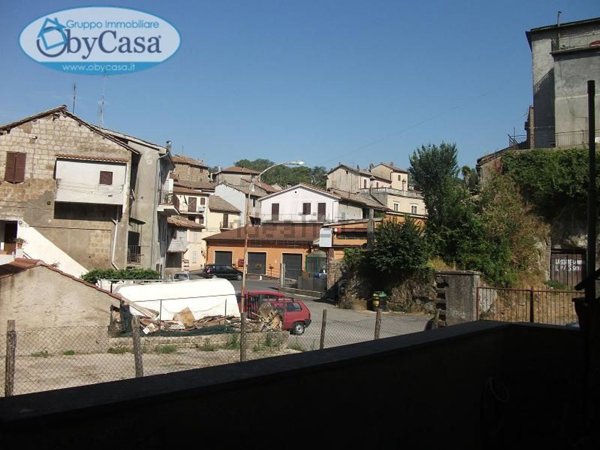 casa semindipendente in vendita ad Oriolo Romano