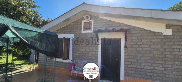 casa indipendente in vendita ad Oriolo Romano