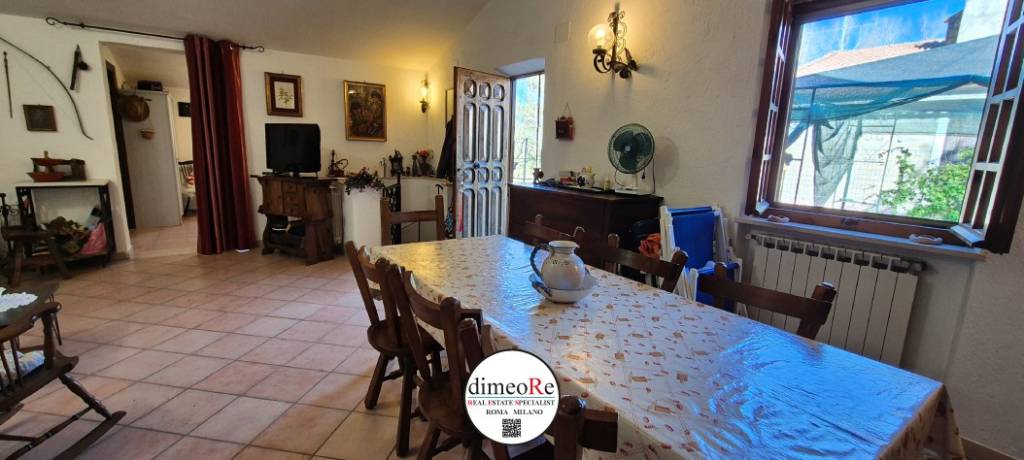 casa indipendente in vendita ad Oriolo Romano