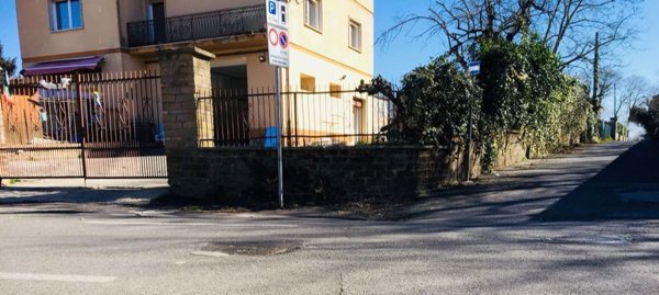 locale commerciale in vendita ad Oriolo Romano