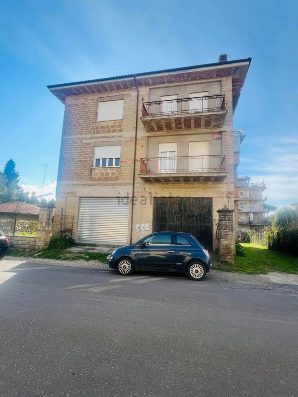 appartamento in vendita ad Oriolo Romano