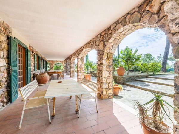 casa indipendente in vendita ad Oriolo Romano