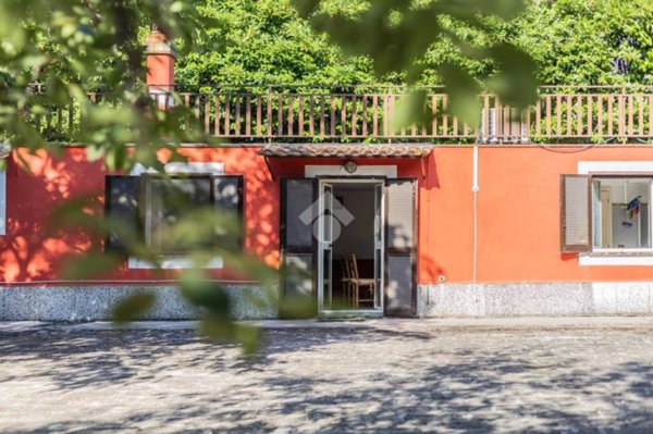 casa indipendente in vendita ad Oriolo Romano