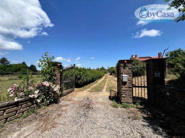 casa indipendente in vendita ad Oriolo Romano