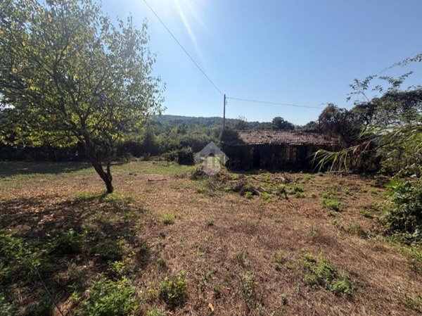 casa indipendente in vendita ad Oriolo Romano