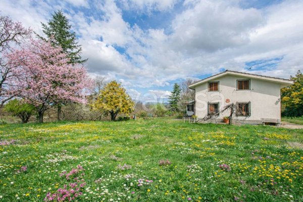 casa indipendente in vendita ad Oriolo Romano