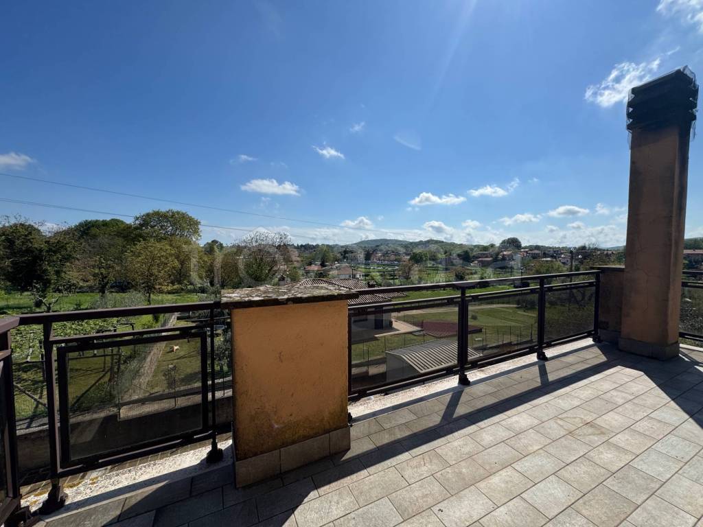 casa indipendente in vendita ad Oriolo Romano