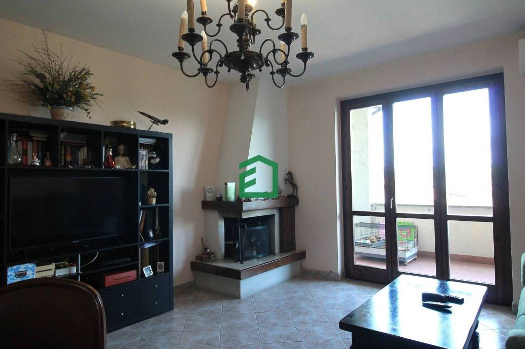 appartamento in vendita ad Orte in zona Orte Scalo
