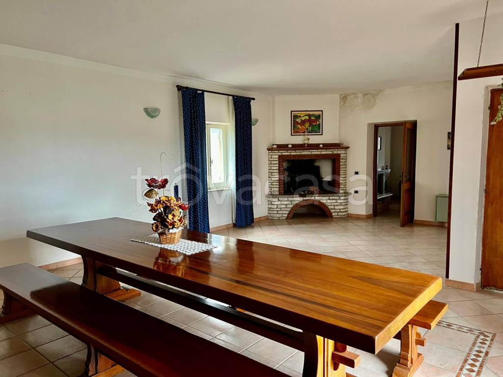 casa indipendente in vendita ad Orte