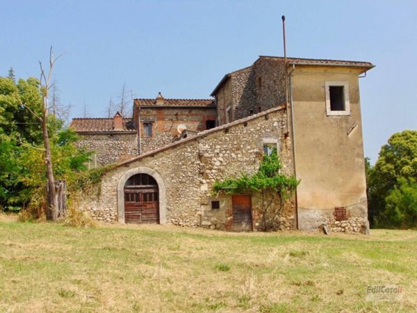 casa indipendente in vendita ad Orte in zona Orte Scalo