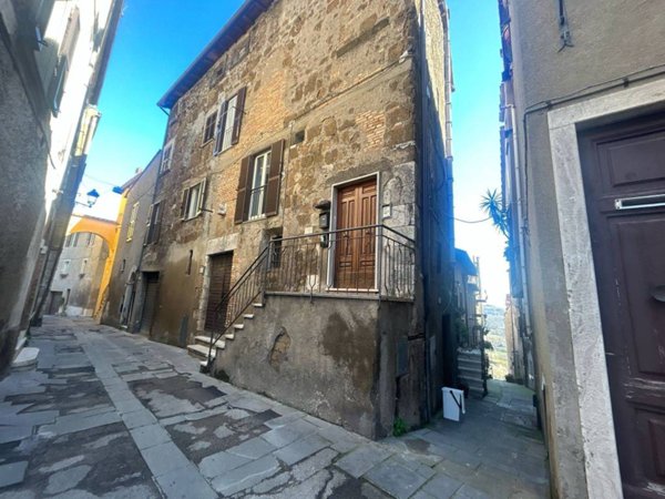 appartamento in vendita ad Orte