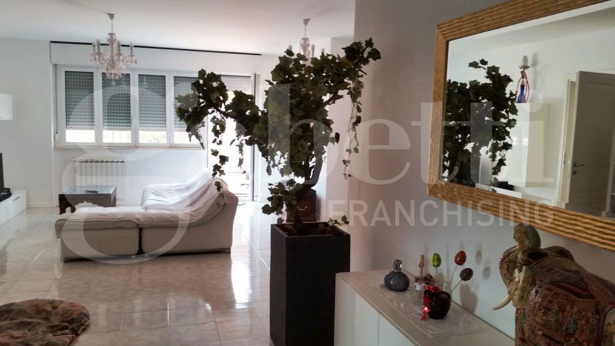 appartamento in vendita ad Orte in zona Orte Scalo
