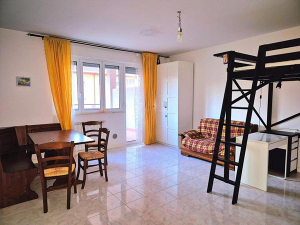 appartamento in vendita ad Orte in zona Orte Scalo