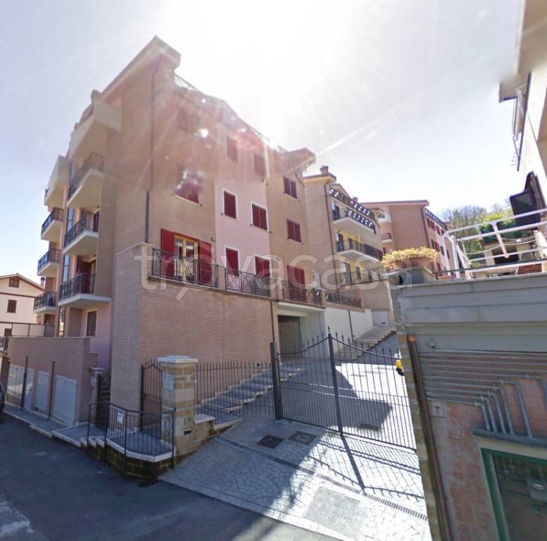 appartamento in vendita ad Orte in zona Orte Scalo