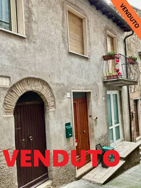 casa indipendente in vendita ad Orte