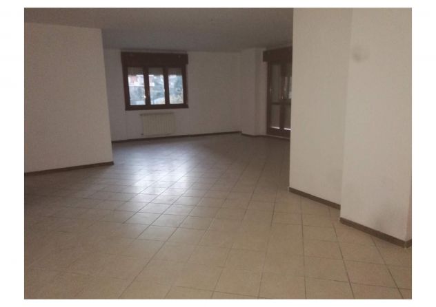 appartamento in vendita ad Orte in zona Orte Scalo