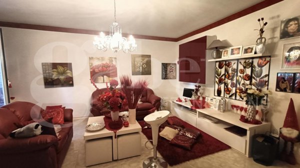 appartamento in vendita ad Orte in zona Orte Scalo