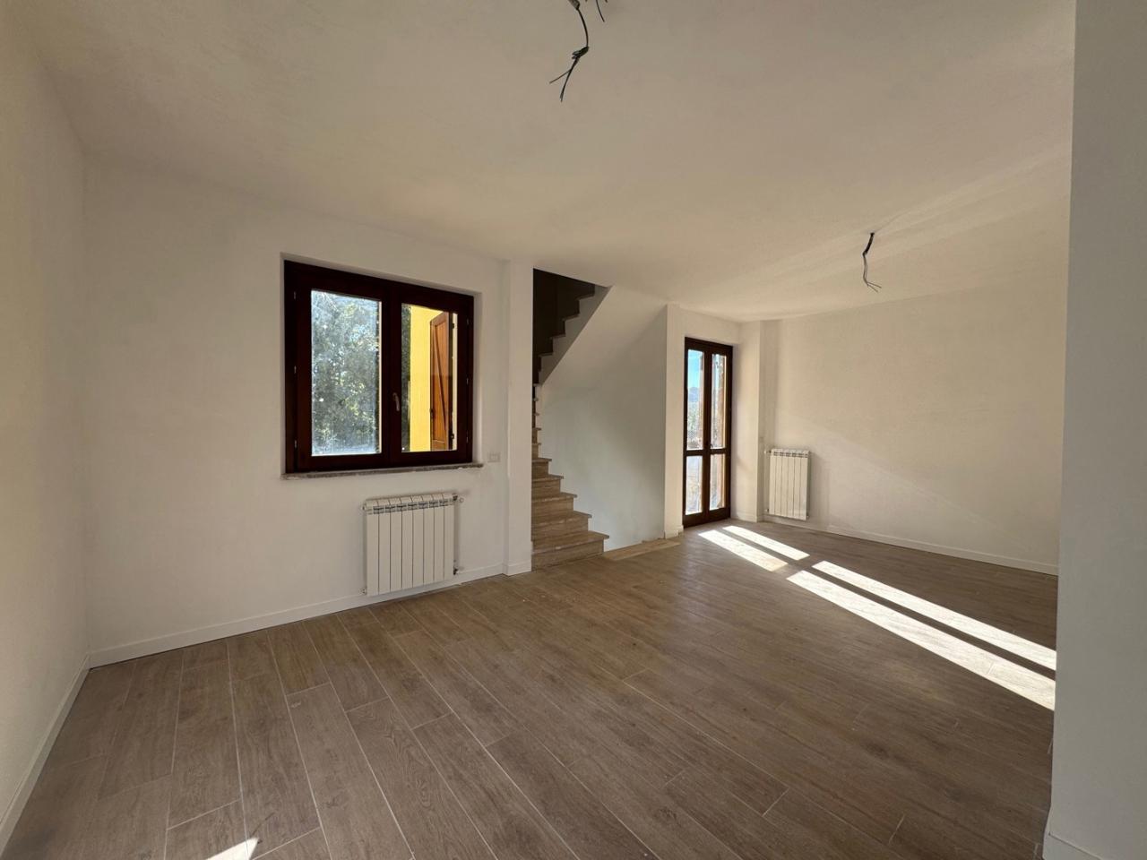 casa indipendente in vendita ad Orte