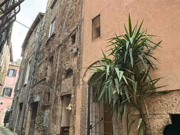 casa indipendente in vendita ad Orte