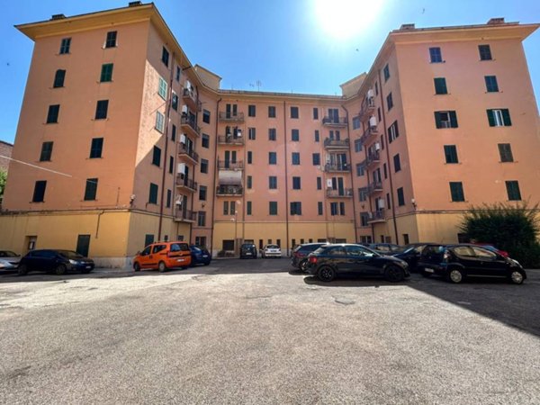 appartamento in vendita ad Orte in zona Orte Scalo