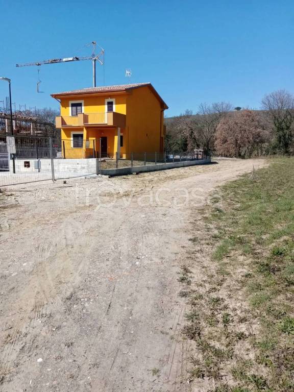casa indipendente in vendita ad Orte