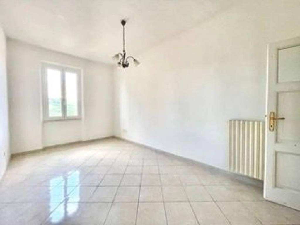 appartamento in vendita ad Orte in zona Orte Scalo