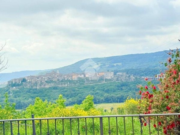 casa indipendente in vendita ad Orte