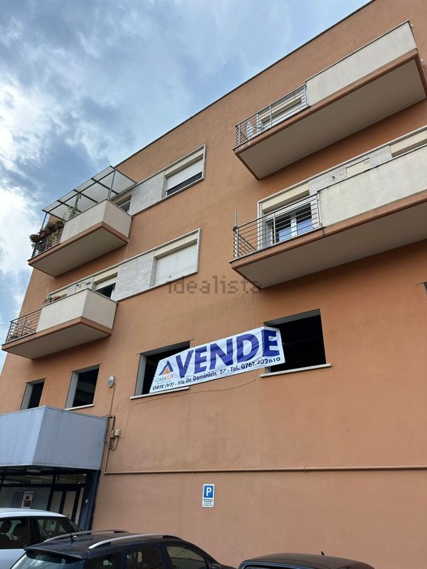 casa semindipendente in vendita ad Orte